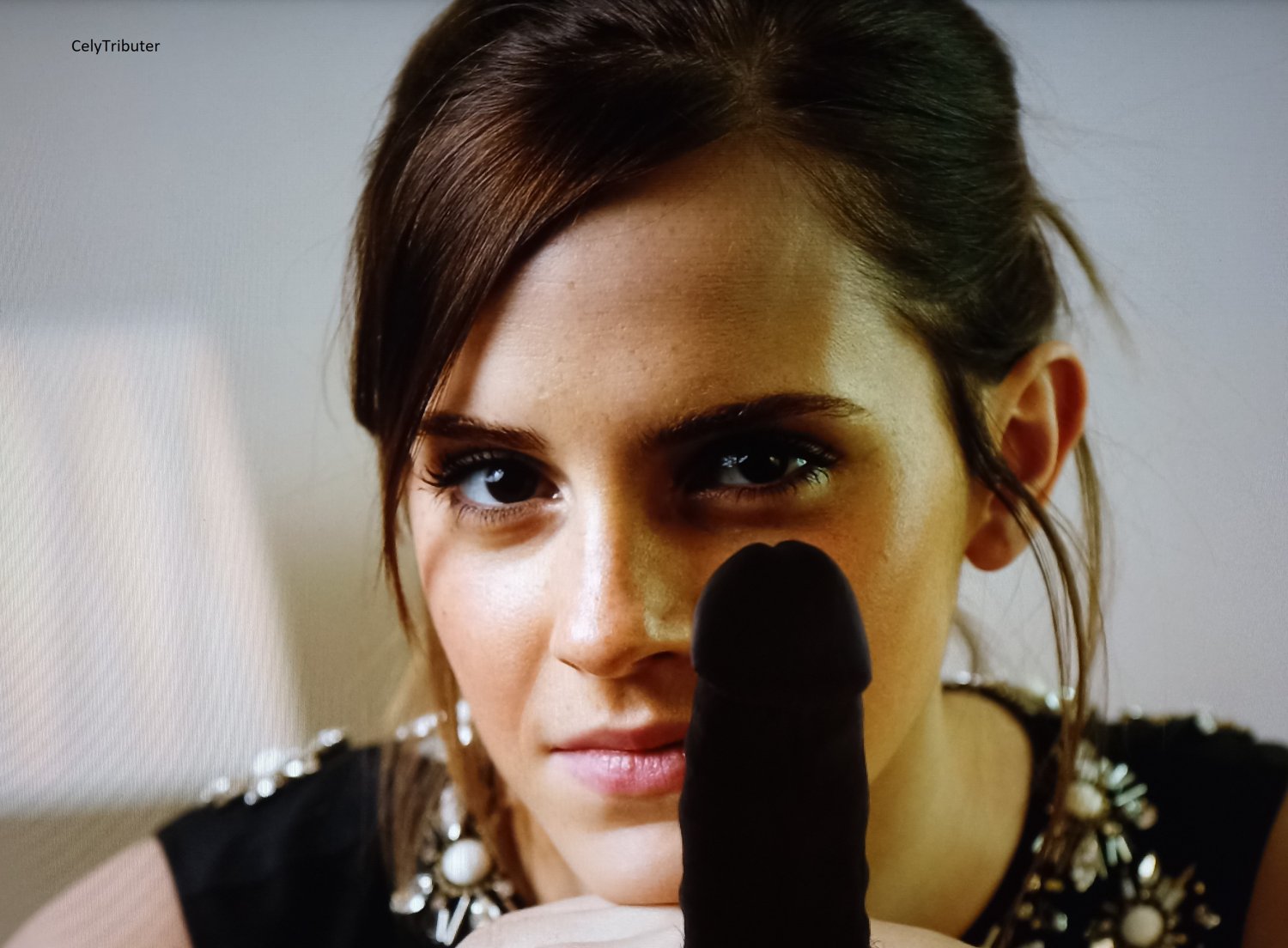2t2rRjSe Emma Watson Cum Tribute 17 02.jpg